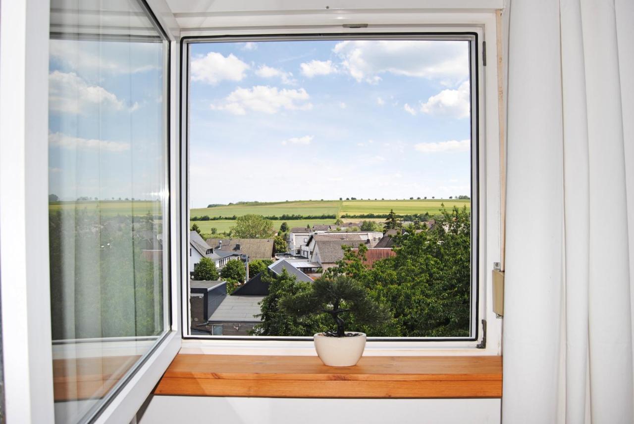 Stilvolles Eifelhaus Am Nuerburgring Mit Eigenem Garten Boos Extérieur photo