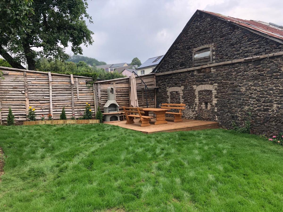 Stilvolles Eifelhaus Am Nuerburgring Mit Eigenem Garten Boos Extérieur photo